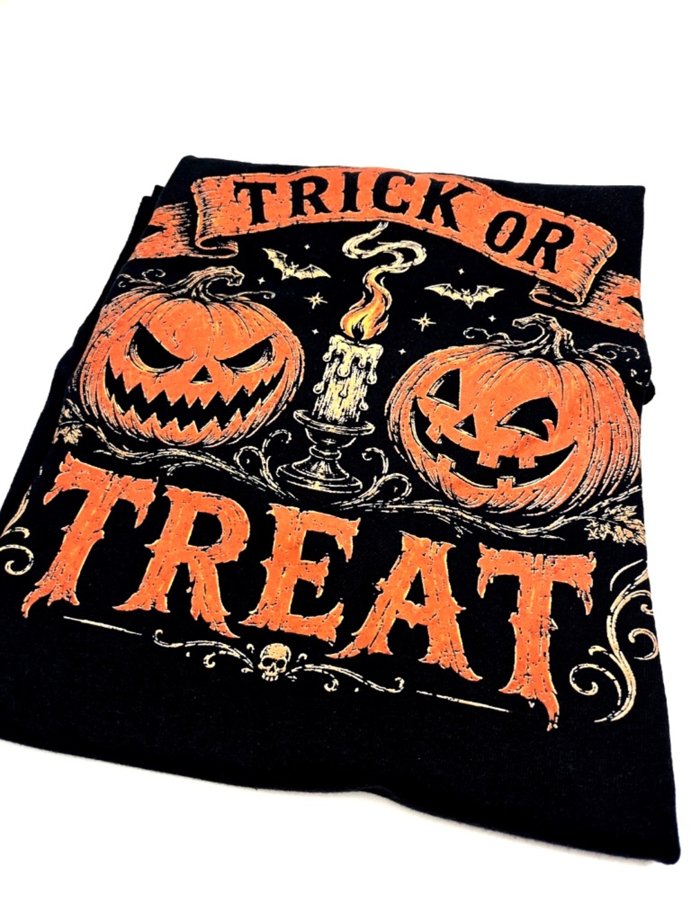 Halloween Trick or Treat shirt Size Medium Adult Unisex Black